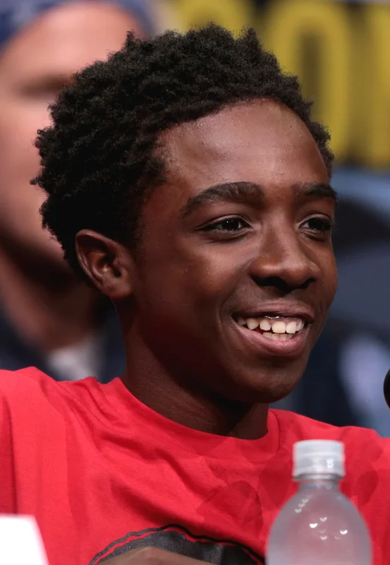Carta Natal de Caleb McLaughlin Sol en Libra, Luna en Virgo Astrología